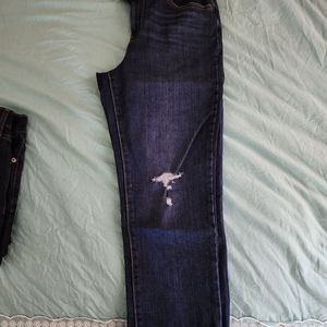 Levis high rise straight cropped size 31